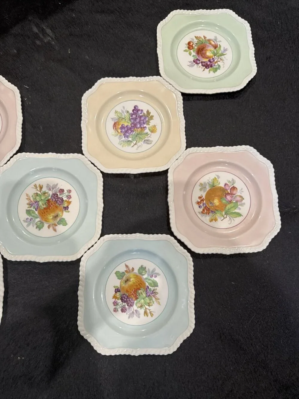 7 CALIFORNIA Pastel Fruit Square Salad Plates 7 5/8
